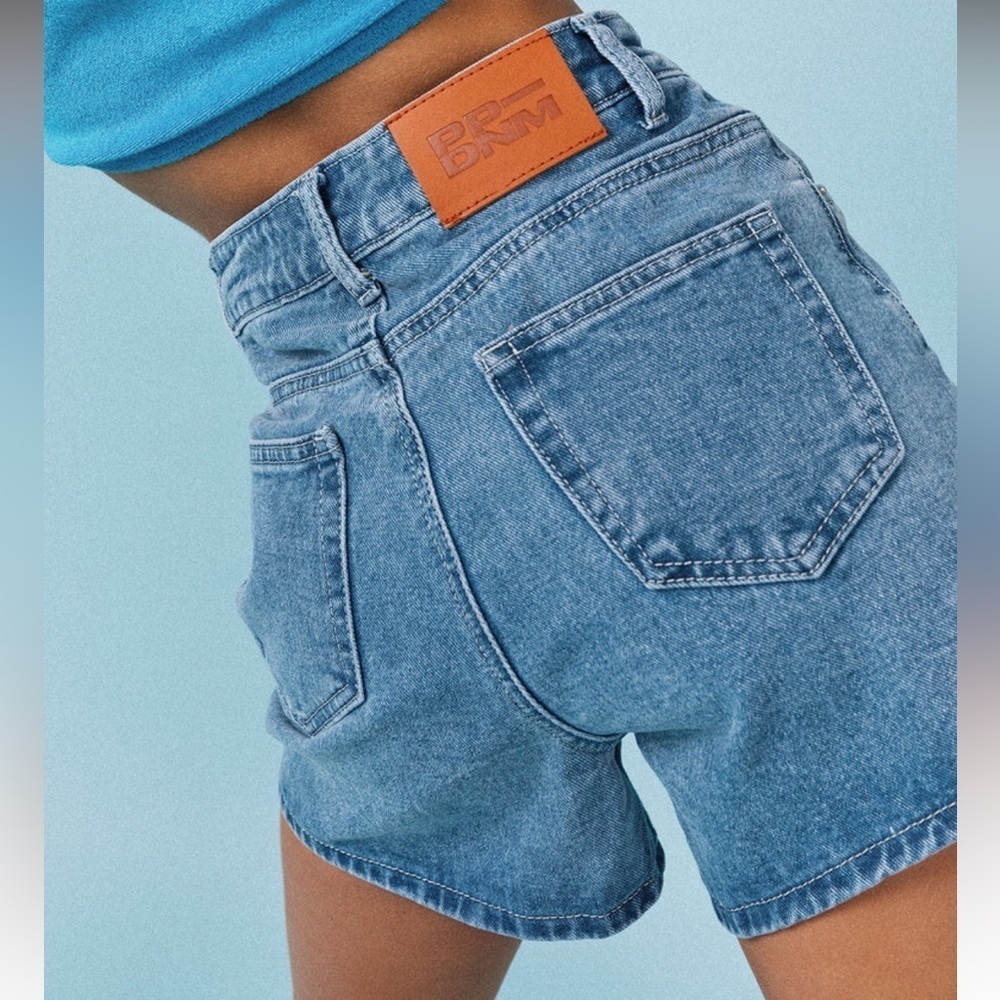 Princess Polly High Rise Denim Shorts Size 2 - Picture 4 of 11
